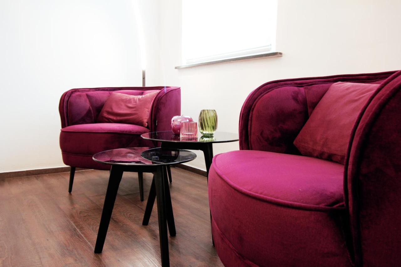 Secret Hideaways Cozystudio Superior Apartments Mit Wifi L 450M Bis Uni L Messe L Flughafen L Zoo Duisburg Eksteriør billede