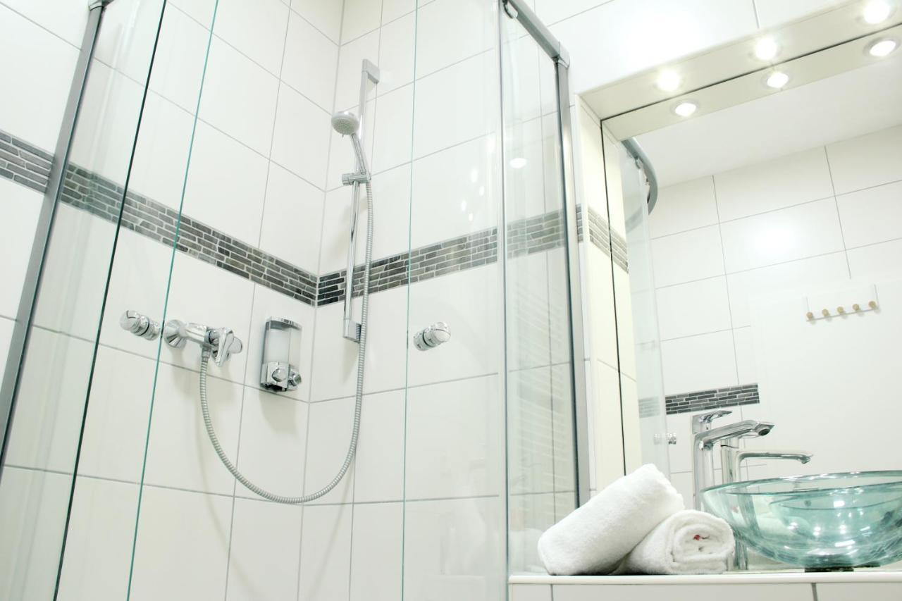Secret Hideaways Cozystudio Superior Apartments Mit Wifi L 450M Bis Uni L Messe L Flughafen L Zoo Duisburg Eksteriør billede